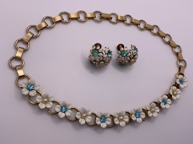 Vintage 1940s/50s CORO Necklace and Clip on Earrings White Enamel Blue Rhinestone and Faux Pearl Gold Tone image 5