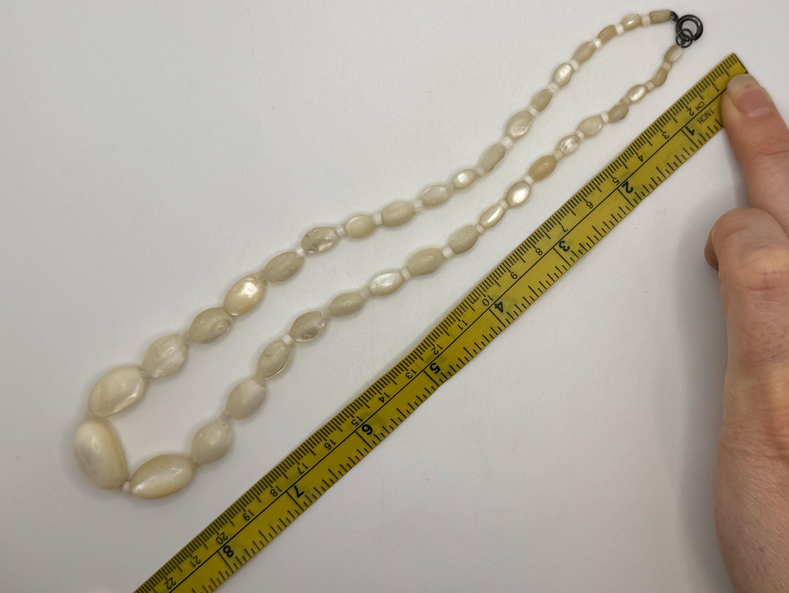 1930's vintagebeadsネックレス Vintage 1930s Bakelite Cube Beaded Necklace - Etsy