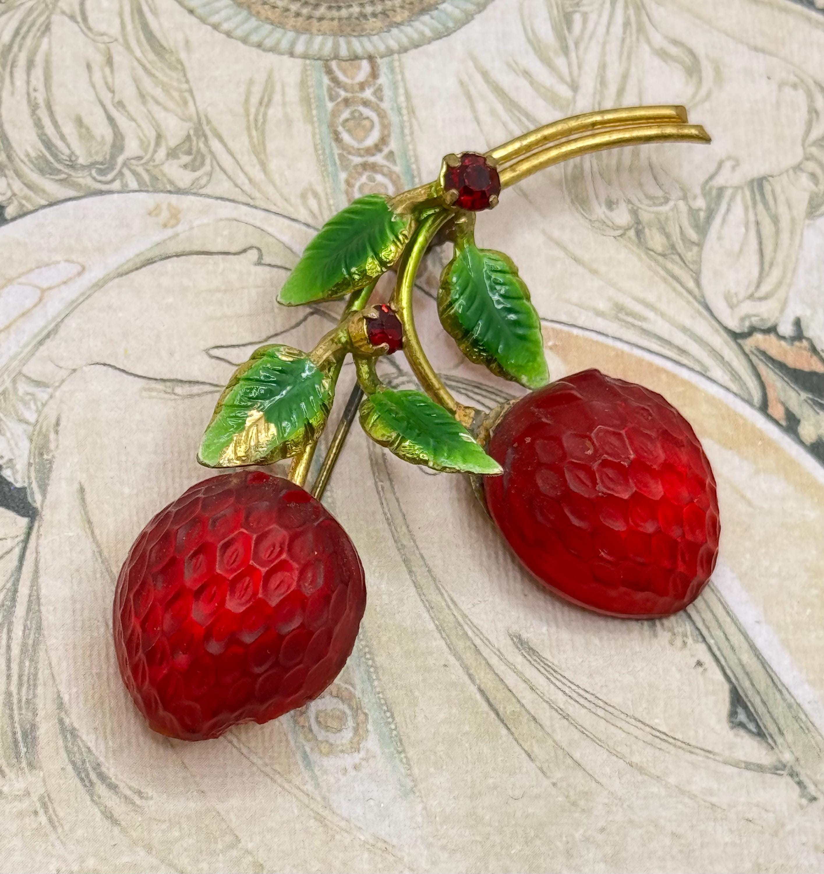 Vintage 1940s AUSTRIA Glass Strawberry and Enamel Brooch