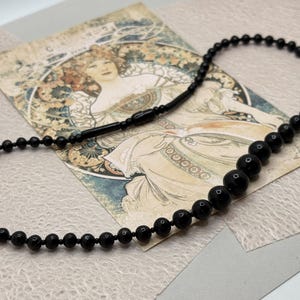 Vintage Black Coral Beaded Necklace - Graduated Size - Screw Clasp - 18.5 inches long