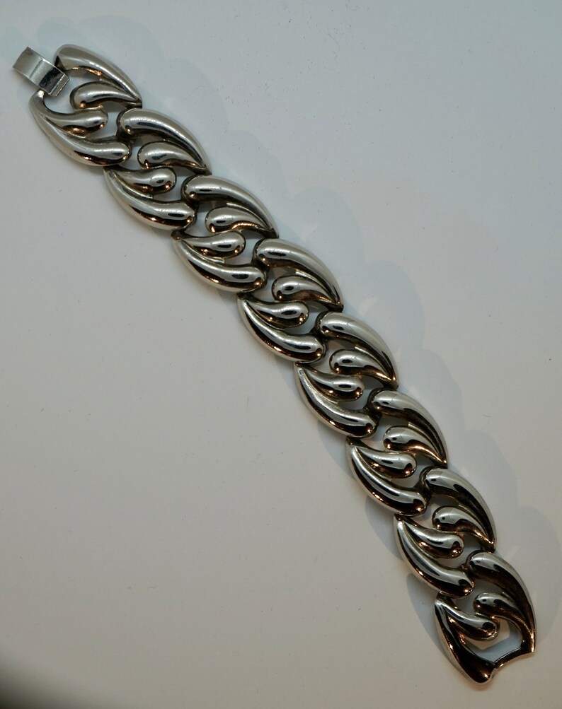 Vintage Art Nouveau 1940\u2019s Costume Silver Tone Fashion Statement Bracelet