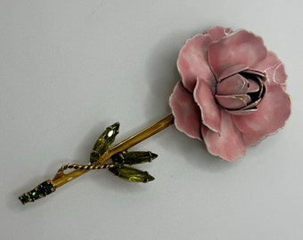 Broche fleur en émail WEISS vintage des années 1950 - Fleur rose - Strass vert - Créateur vintage