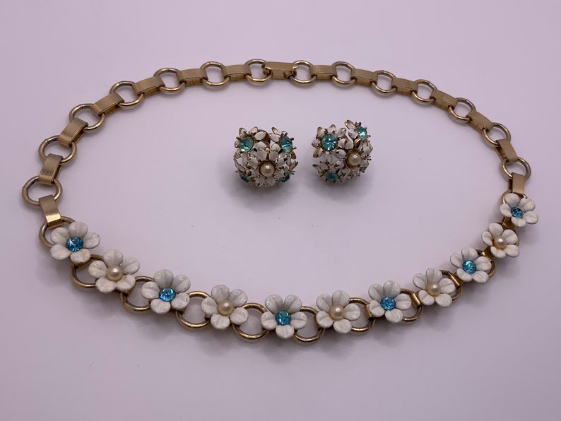 Vintage 1940s/50s CORO Necklace and Clip on Earrings White Enamel Blue Rhinestone and Faux Pearl Gold Tone image 2