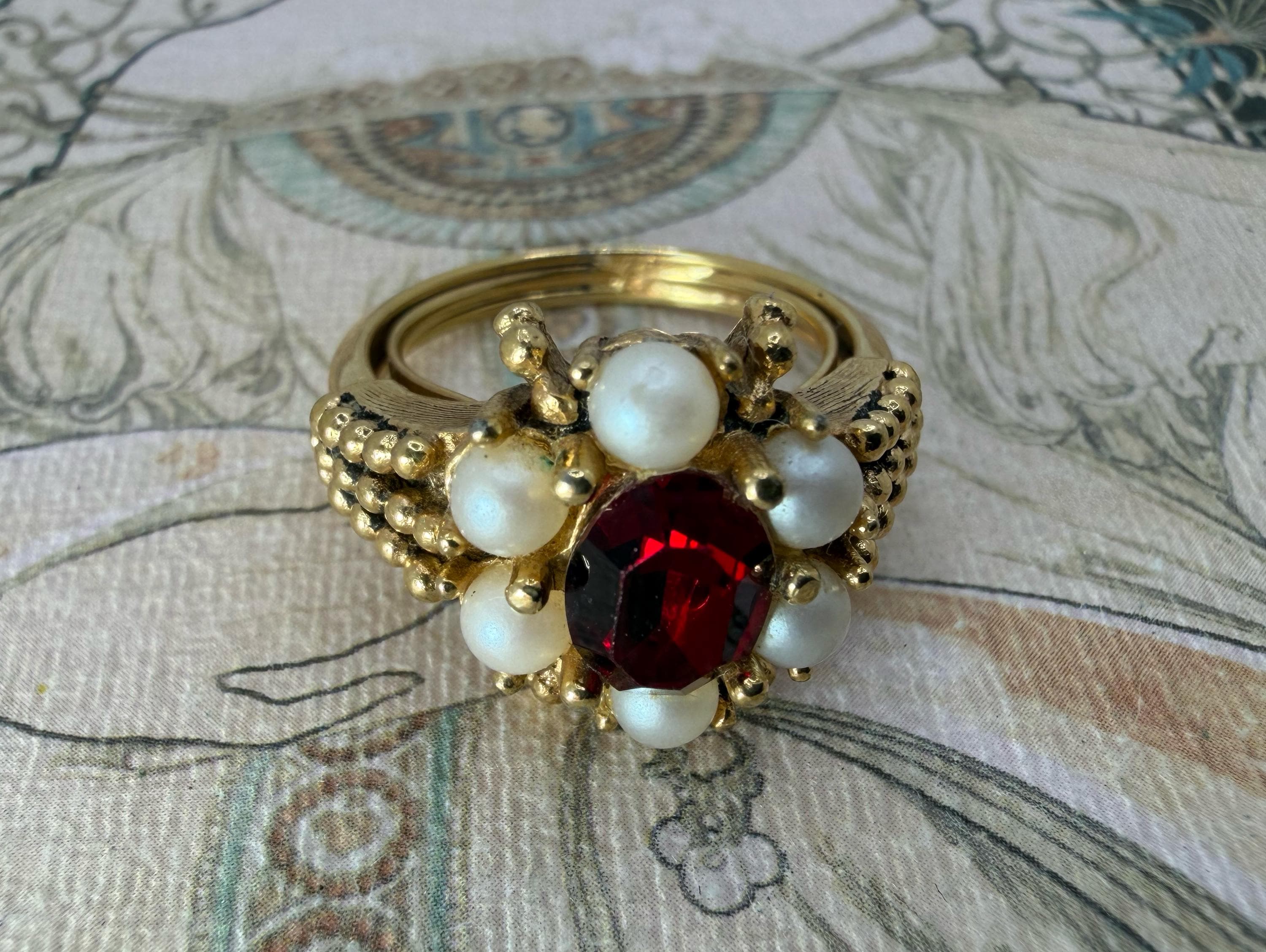 1973 Vintage Ring - Etsy