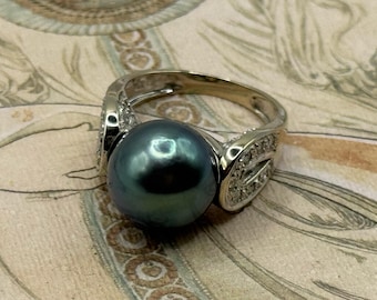 Vintage 18K White Gold Tahitian Pearl and Diamond Ring - 12mm pearl - Size 6
