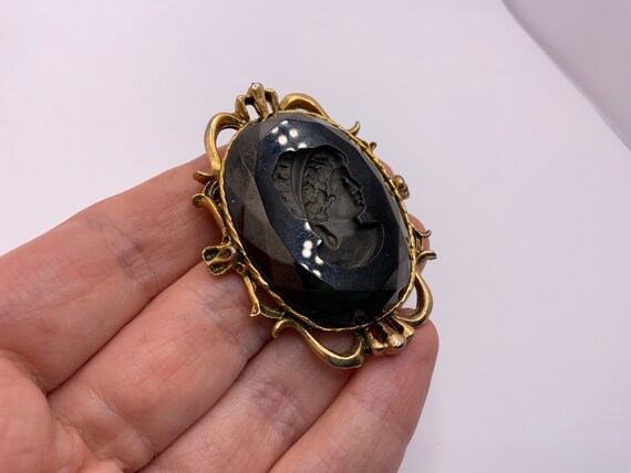 Vintage 1950s Glass Intaglio Cameo Brooch/Pendant… - image 5