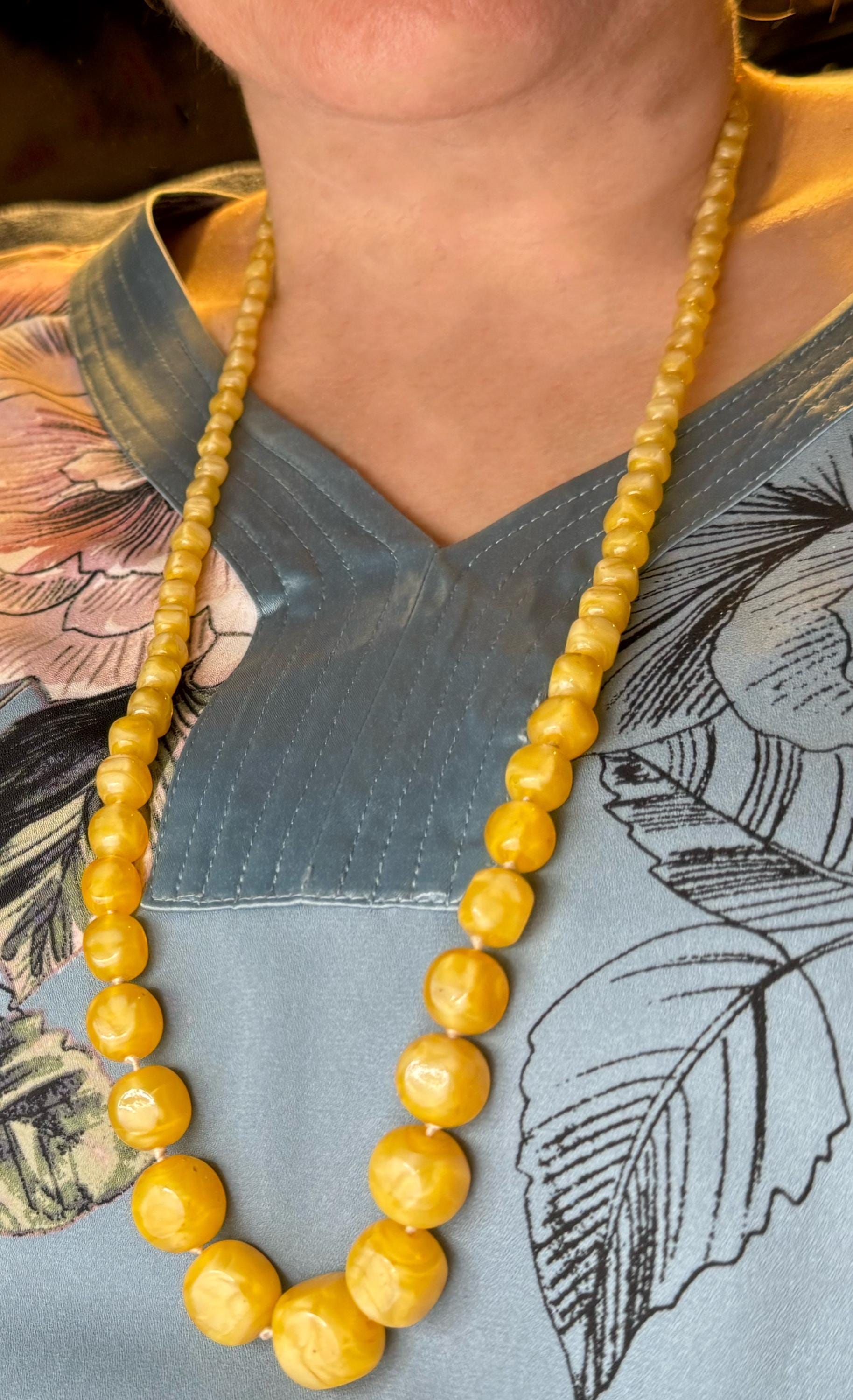 Vintage 1930s Art Deco Long Yellow Glass Necklace - Modern