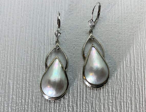 Vintage 14K White Gold Teardrop Mabé Pearl and Dia