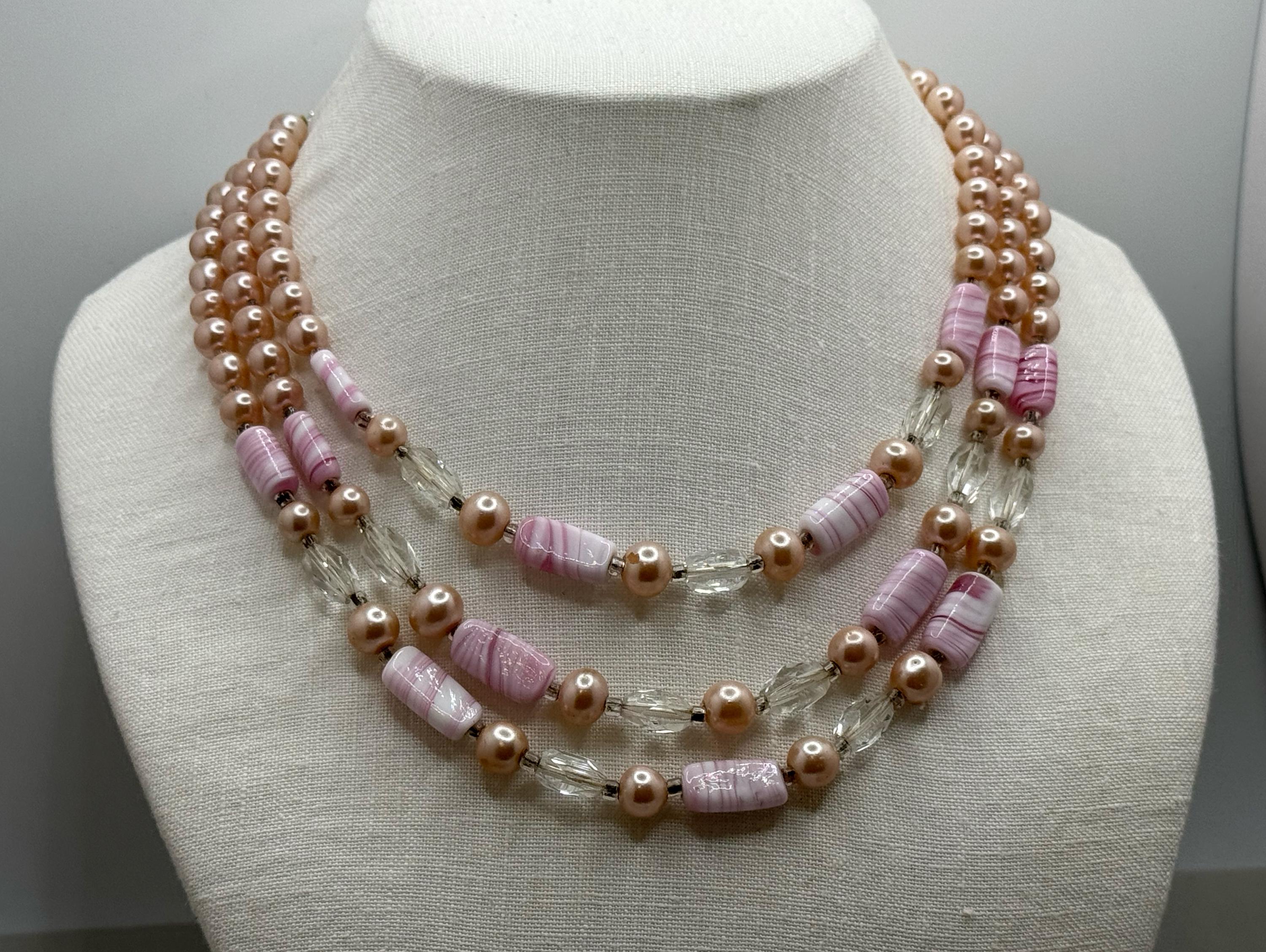 Collier Long 3 Rangs De Perles De Verre Roses Ovales - Longueur 44 Pouces (env. 112 Cm)