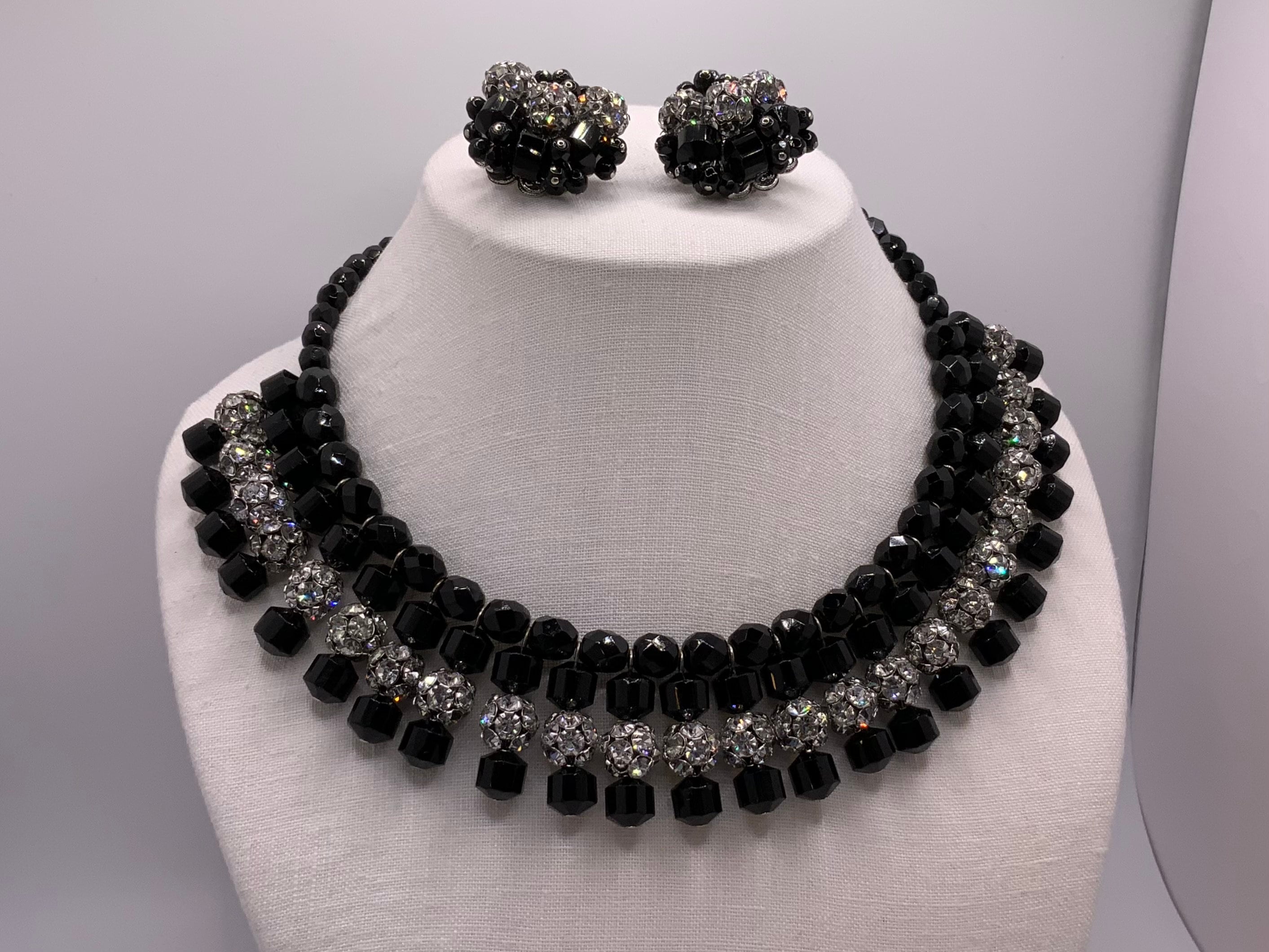 ニット/セーター Ameri VINTAGE - ameri vintage/BIJOU NECKLACE KNIT/BLK Ameri VINTAGE（ニット/セーター）のフリマアイテム一覧
