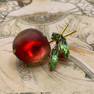 Austria fruit brooch - Etsy 日本