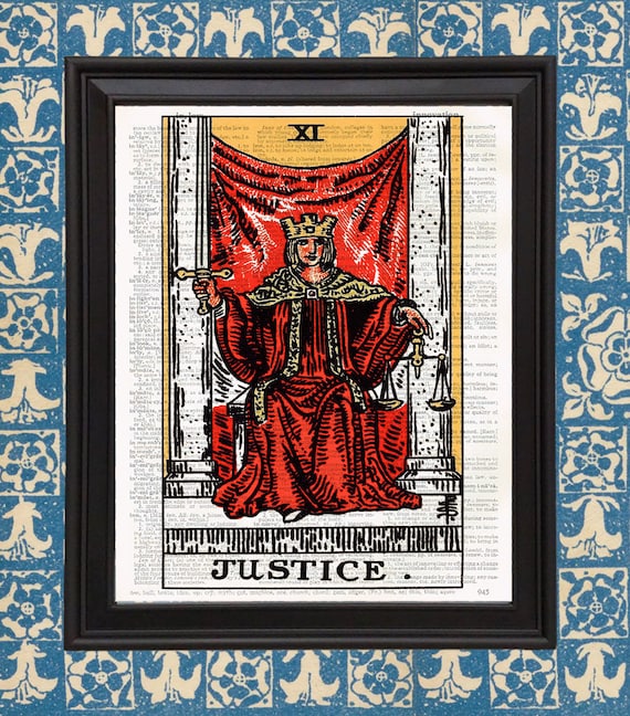 What's the real meaning behind The Justice Tarot Card?