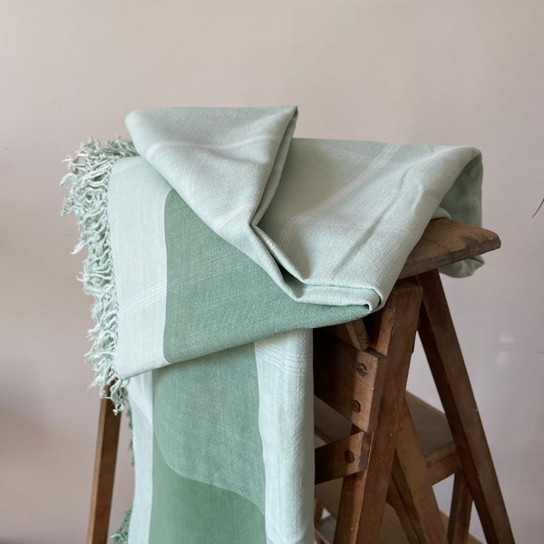 Grande nappe à franges madras métis carreaux vert ancienne fait main