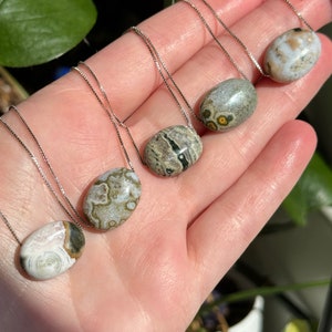 Orby veinless ocean jasper pendant