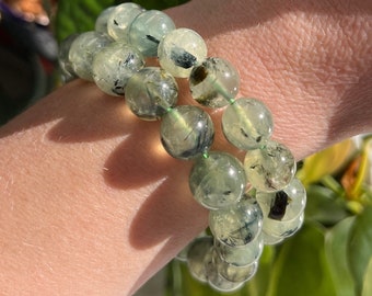 Prehinite Bracelet 10mm