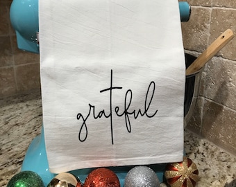 Grateful kitchen towel, decorative towel, black and white kitchen towel, kitchen decor, faith based gift, Stocking Stuffer, farmhouse decor