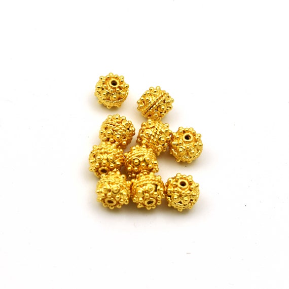 Handmade 24k Gold Plated Bali Beads, Round Copper Beads 11mm (7 Piece)