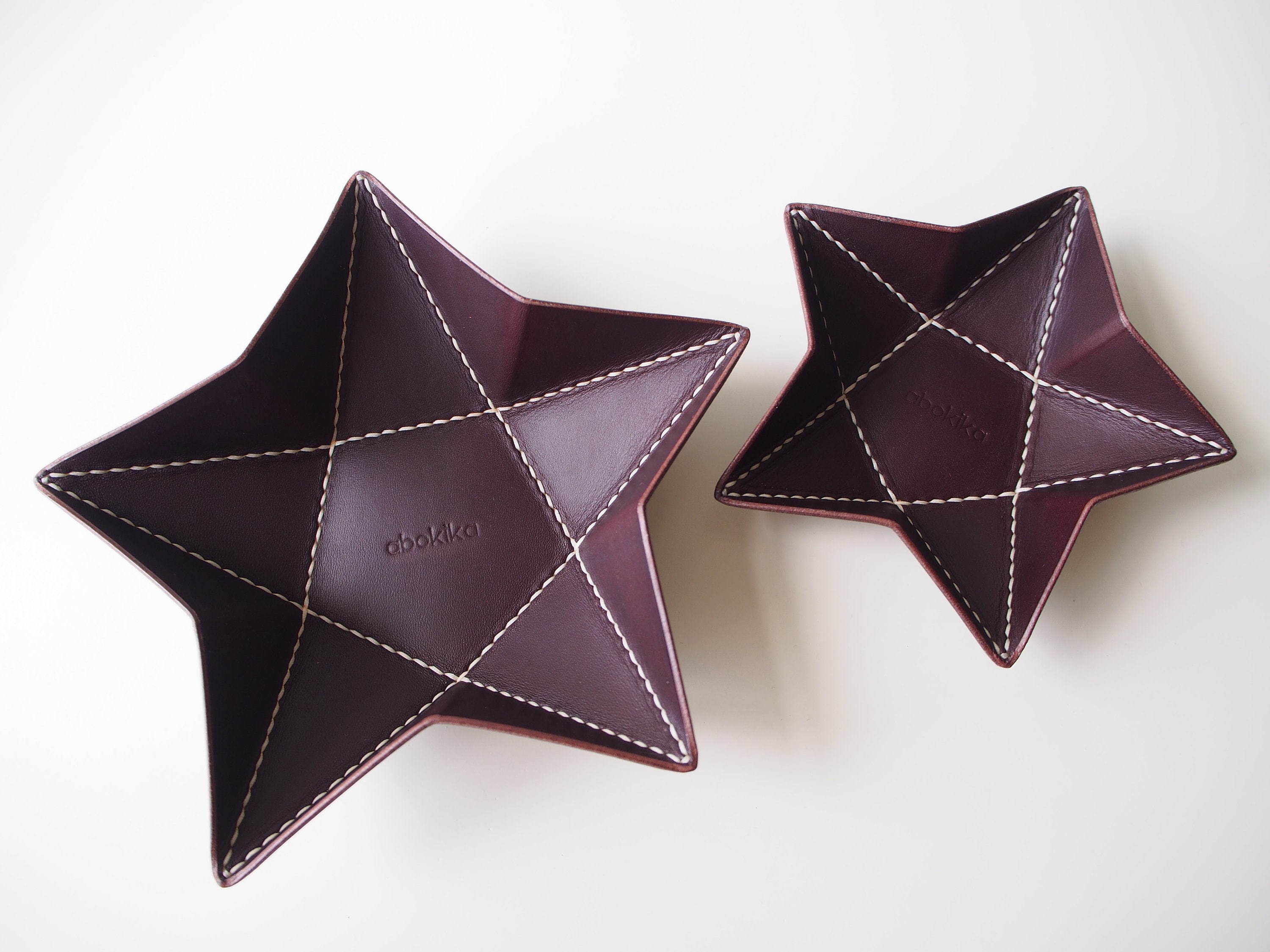 Set Of Two - Plateau en Étoile Origami Cuir, Bien Rangé d'accessoires à Bijoux Cuir Chocolat