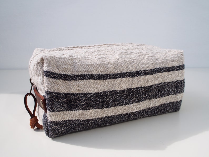 Linen Wash Bag M Linen Toiletry Bag Linen Makeup Bag Etsy