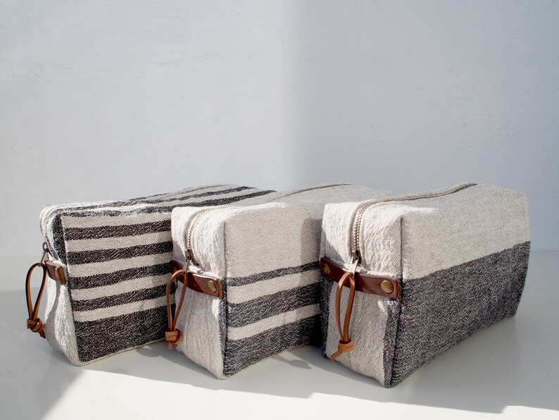Linen Wash Bag L Linen Toiletry Bag Linen Makeup Bag Etsy
