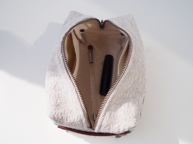 Linen Wash Bag M Linen Toiletry Bag Linen Makeup Bag Etsy