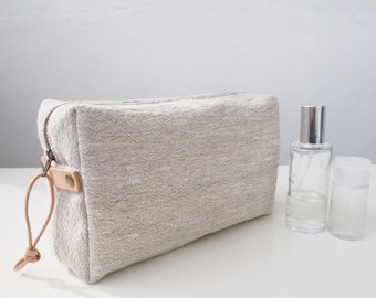 Linen Wash Bag (L) - Linen Toiletry Bag, Linen Makeup Bag, Linen Travel Bag, Linen Pouch - Plain / Natural Leather