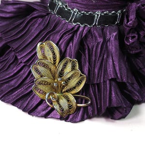 Vintage filigree brooch Orchid flower in gold tone. Germany.