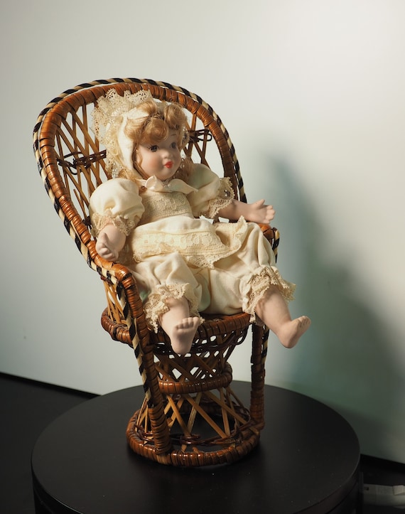 Poupée princesse russe Nina en porcelaine - France