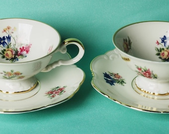 Antiguo par de cafés de porcelana. Alemania. Johann Seltmann Vohenstrauss