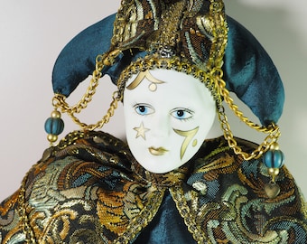 Vintage porcelain Venetian doll - Arlnkin. 60 cm.