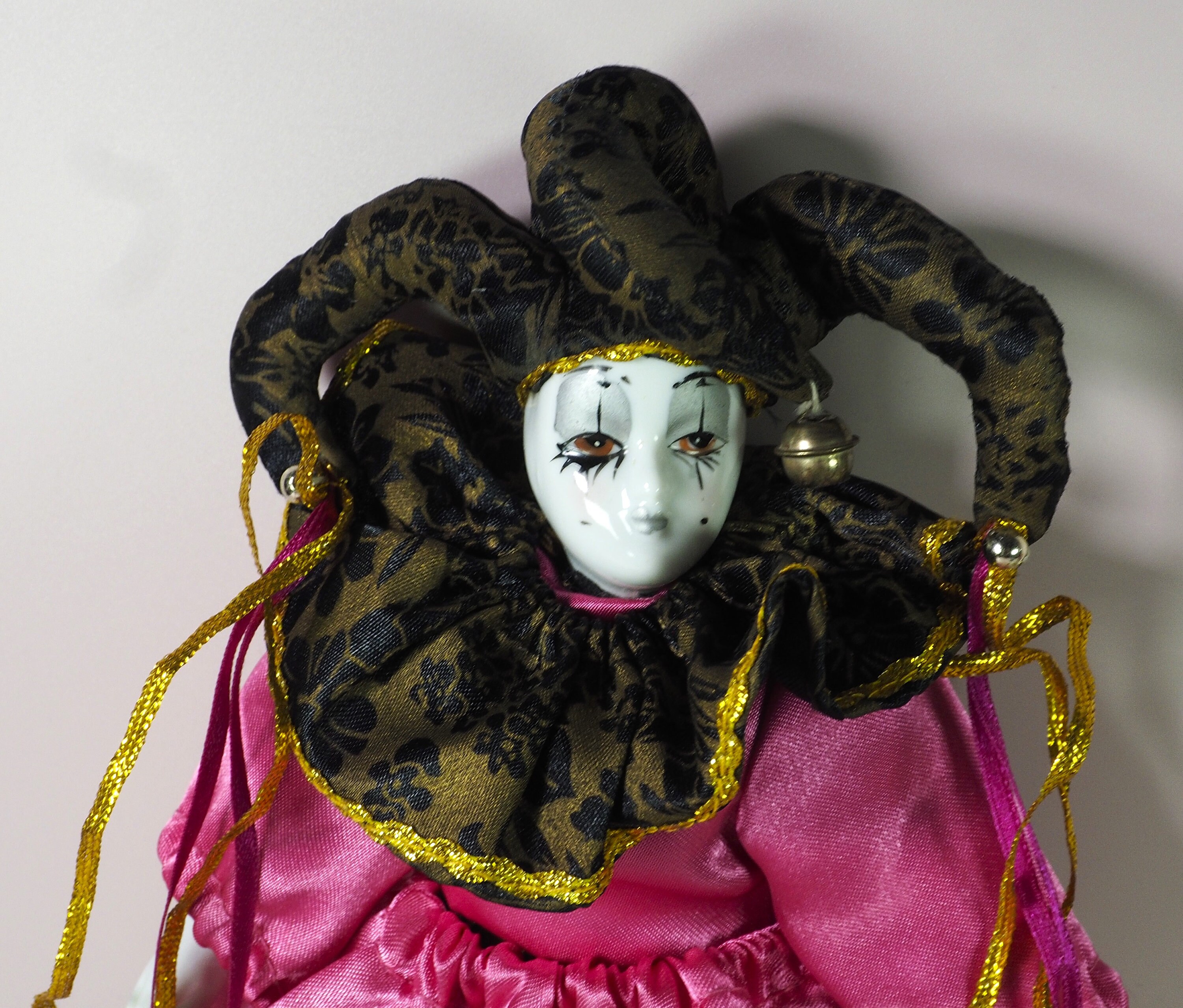 Poupée Arlequin En Porcelaine Vintage - Hauteur 45 Cm, Occasion En Très Bon état
