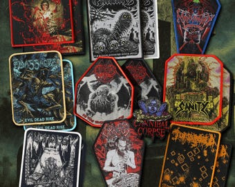 Parches tejidos de Death Metal: Cose brutalidad a tu chaqueta de batalla