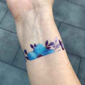 Tatouage temporaire bracelet fleurs bleues 4 tatouages image 4