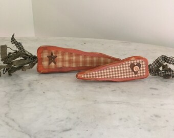 Primitive wood carrot shelf sitters, Easter decor, primitive decor, country decor