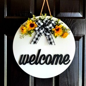 Sunflower Welcome Door Sign: Black & White Check Bow, Spring Summer Wreath