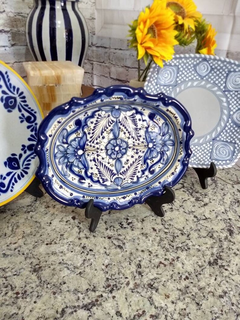 Mexican ovaled Talavera dinner plate appetizer fish plate CM117