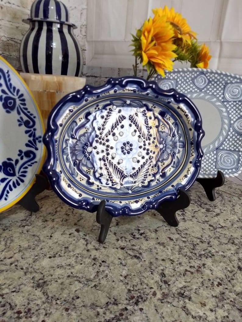 Mexican ovaled Talavera dinner plate appetizer fish plate CM117