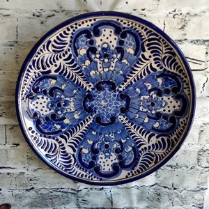 Mexican Talavera serving plate, talavera tiles, talavera tray, mexican ceramics tray, talavera wall plate, wall ceramic plate.  CM008