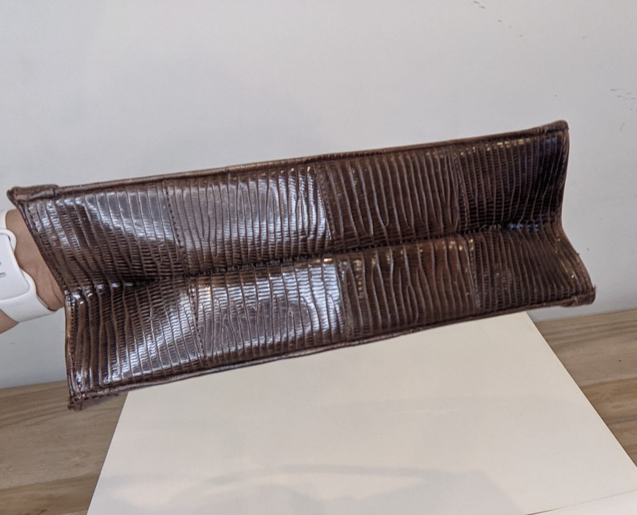 Palizzio New York Luxury Dark Brown Lizard Leather Embossed 