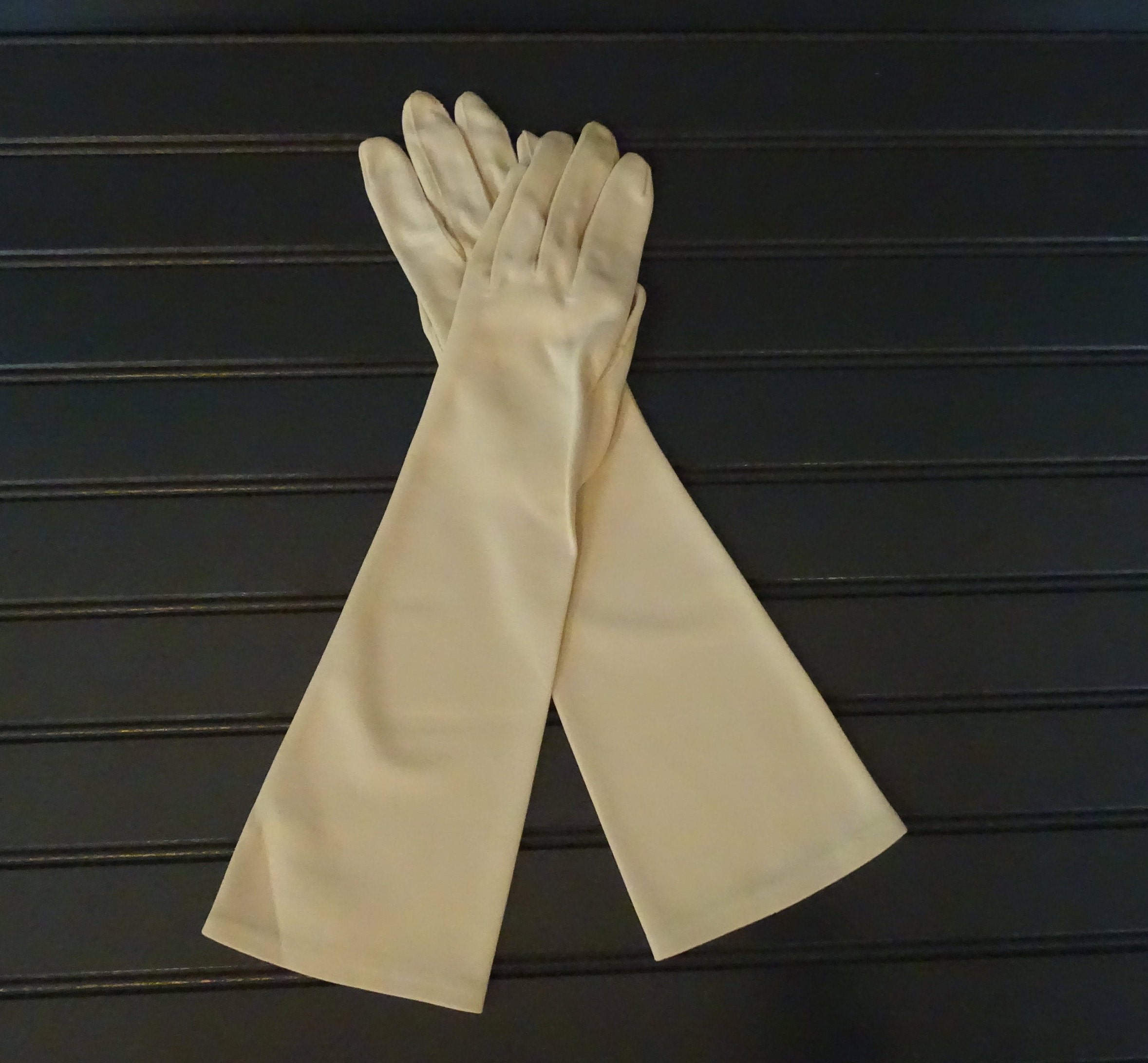 Vintage Ladies Opera Gloves Crescendoe 