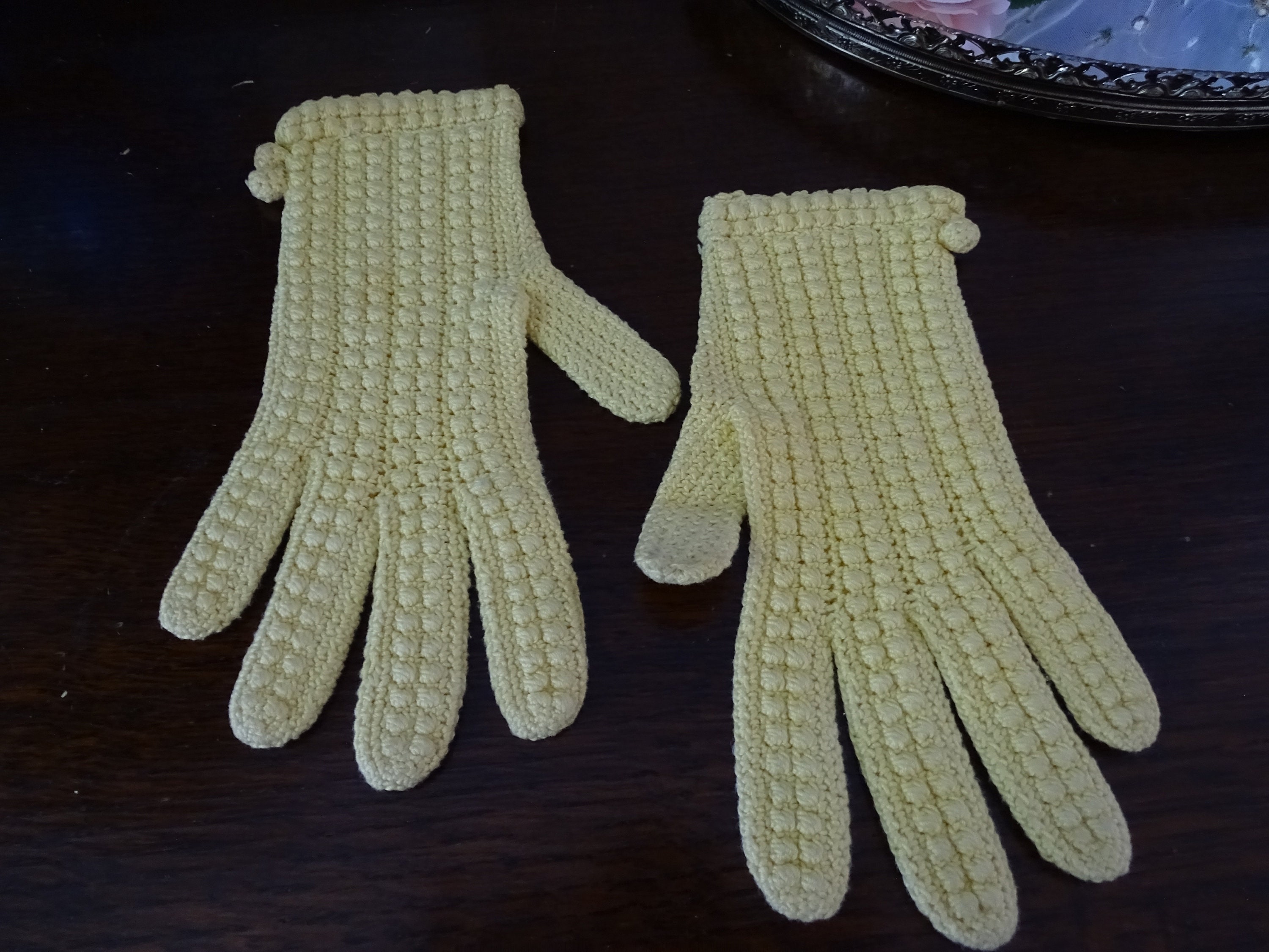 Vintage Yellow Knit Gloves Small Ladies Woven Gloves Size 6 Etsy
