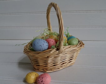 Little Vintage Wicker Basket, Small Sized Woven Basket, 5"x 3 1/2" Oval, Sturdy Natural Wicker Basket with Handle, Easter Candy Treat Holder