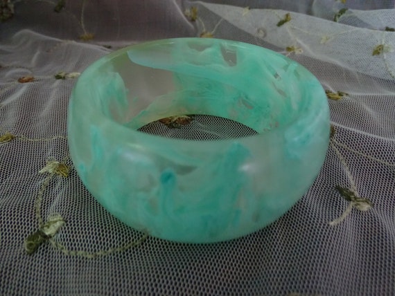 Vintage Aqua Lucite Bangle, Wide Marbled Bracelet… - image 3