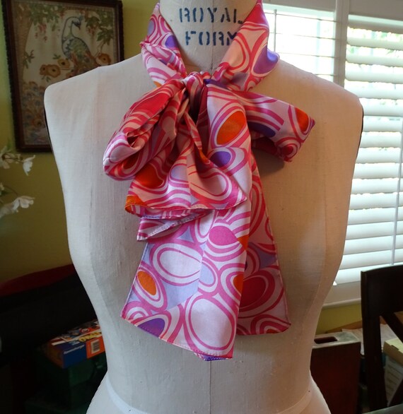 Vintage Mod Print Scarf, Bright Rectangular Neck S