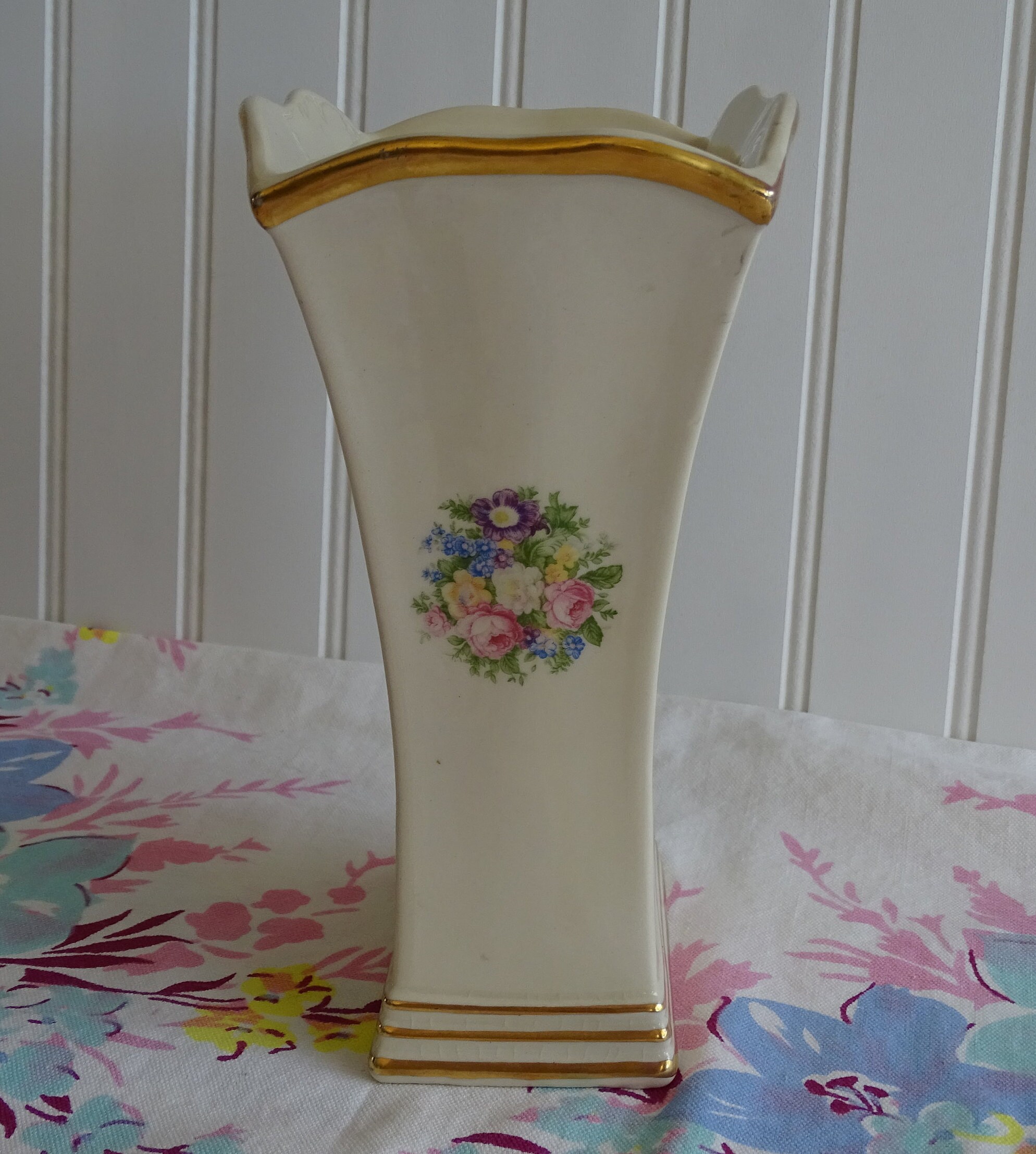 Vintage Flower Vase 8 Tall Floral Vessel Mid Century Etsy
