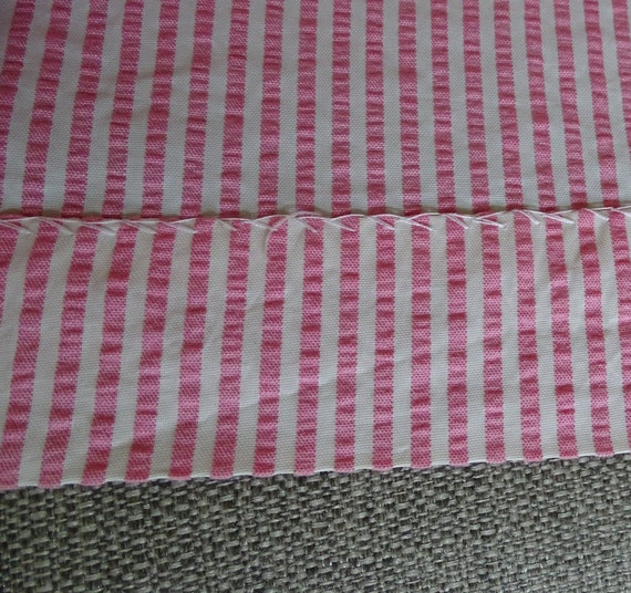 Vintage Seersucker Ladies Suit, 2 pc Pink Striped… - image 10