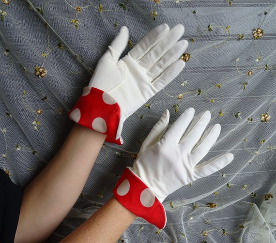 Vintage Red & White Gloves, Ladies Mid Century Fa… - image 1