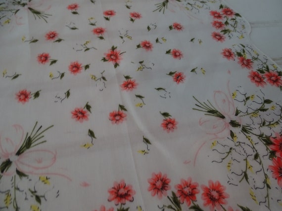 Vintage Coral Flowered Handkerchief, Lilies & Dai… - image 6