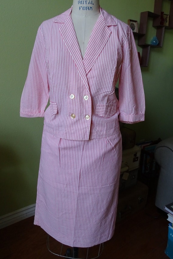Vintage Seersucker Ladies Suit, 2 pc Pink Striped… - image 1