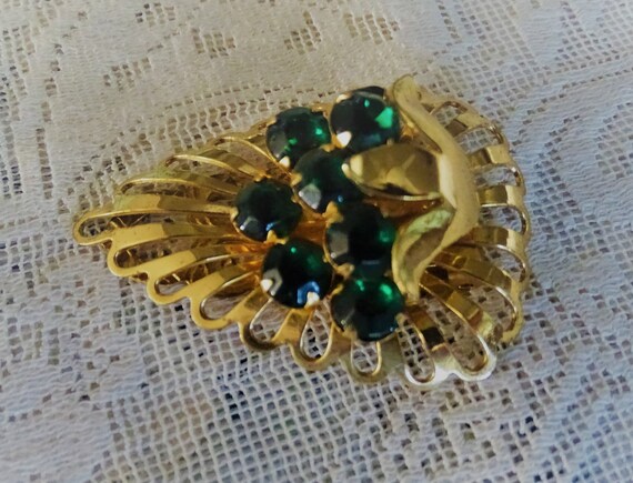 Antique Dress Clip, Art Deco Brooch, Emerald & Go… - image 2